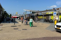 Leerdam, winkelcentrum Europaplein (Plus supermarkt)